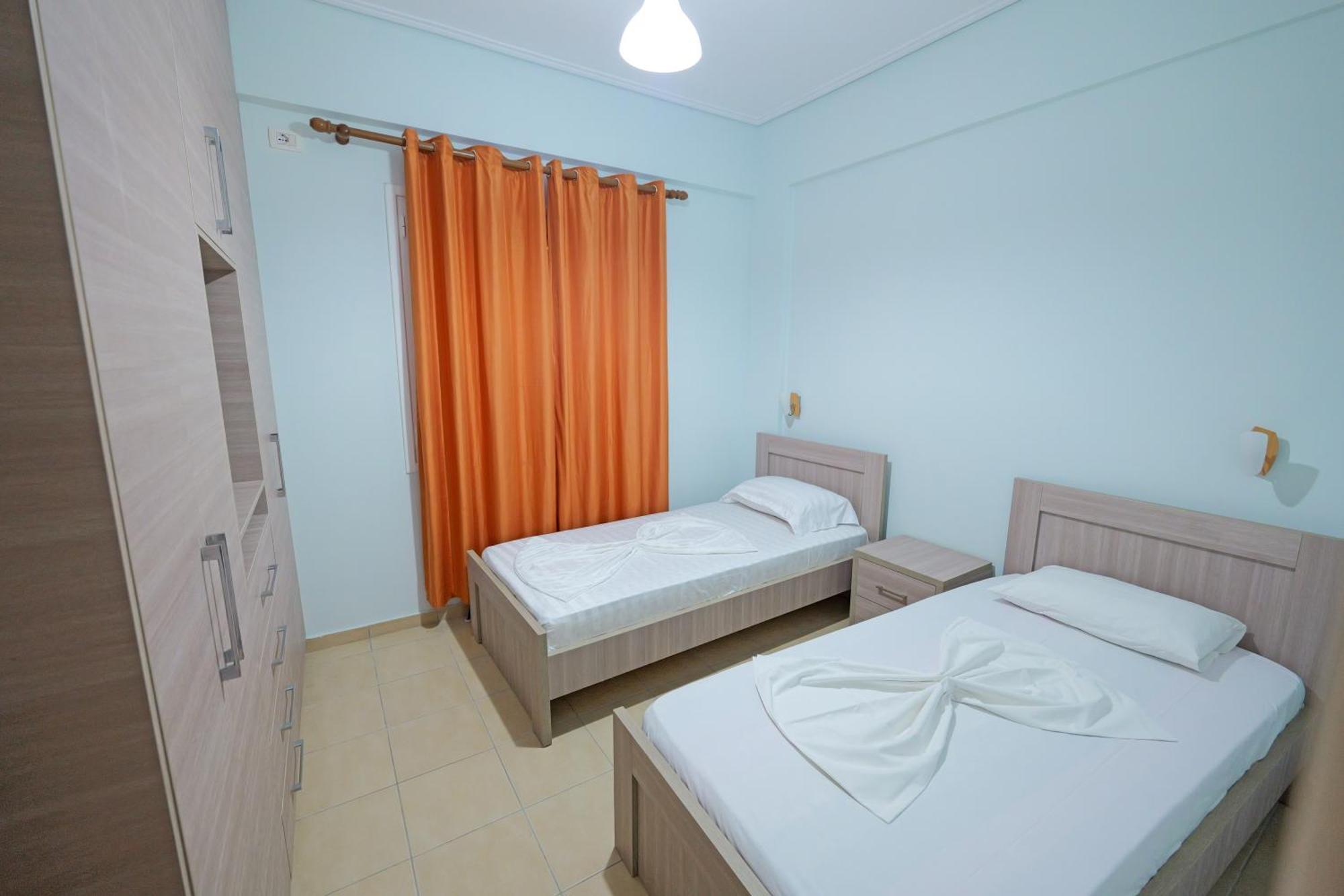 Dana Hotel Apartments Sarandë Exterior foto
